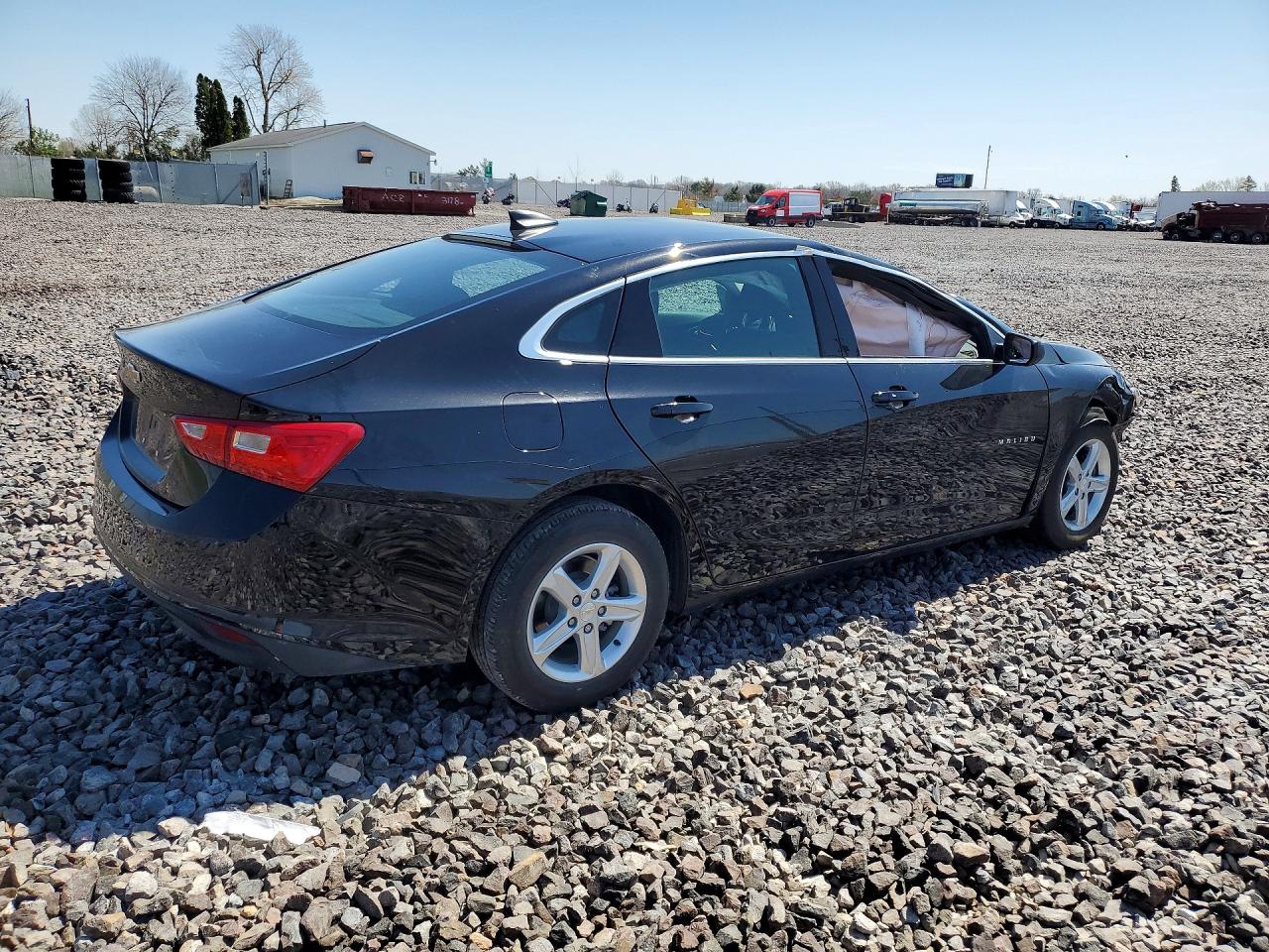 2025 Chevrolet Malibu VIN 1G1ZB5ST7SF112048 photo 3