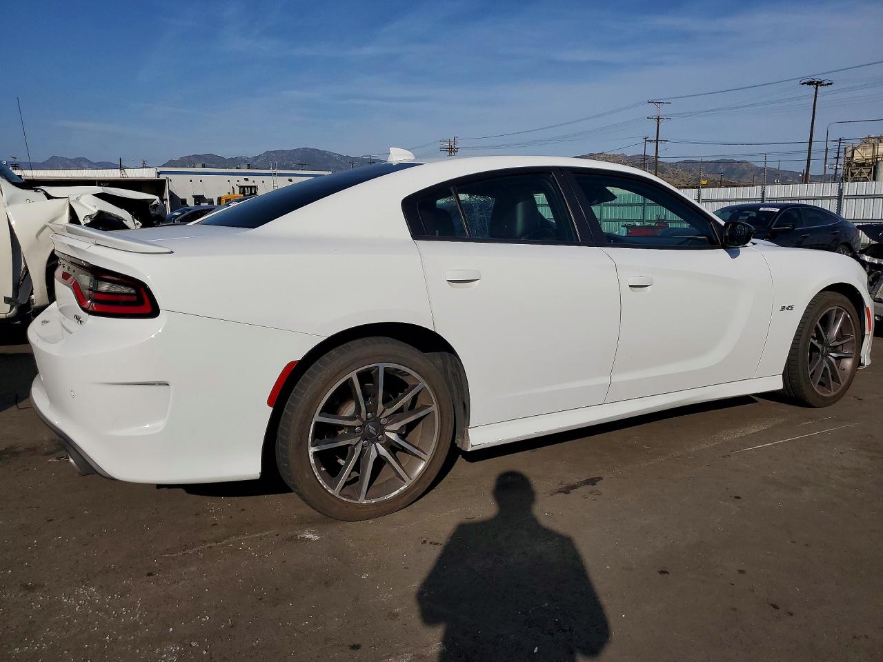 2023 Dodge Charger VIN 2C3CDXCT8PH569043 photo 3
