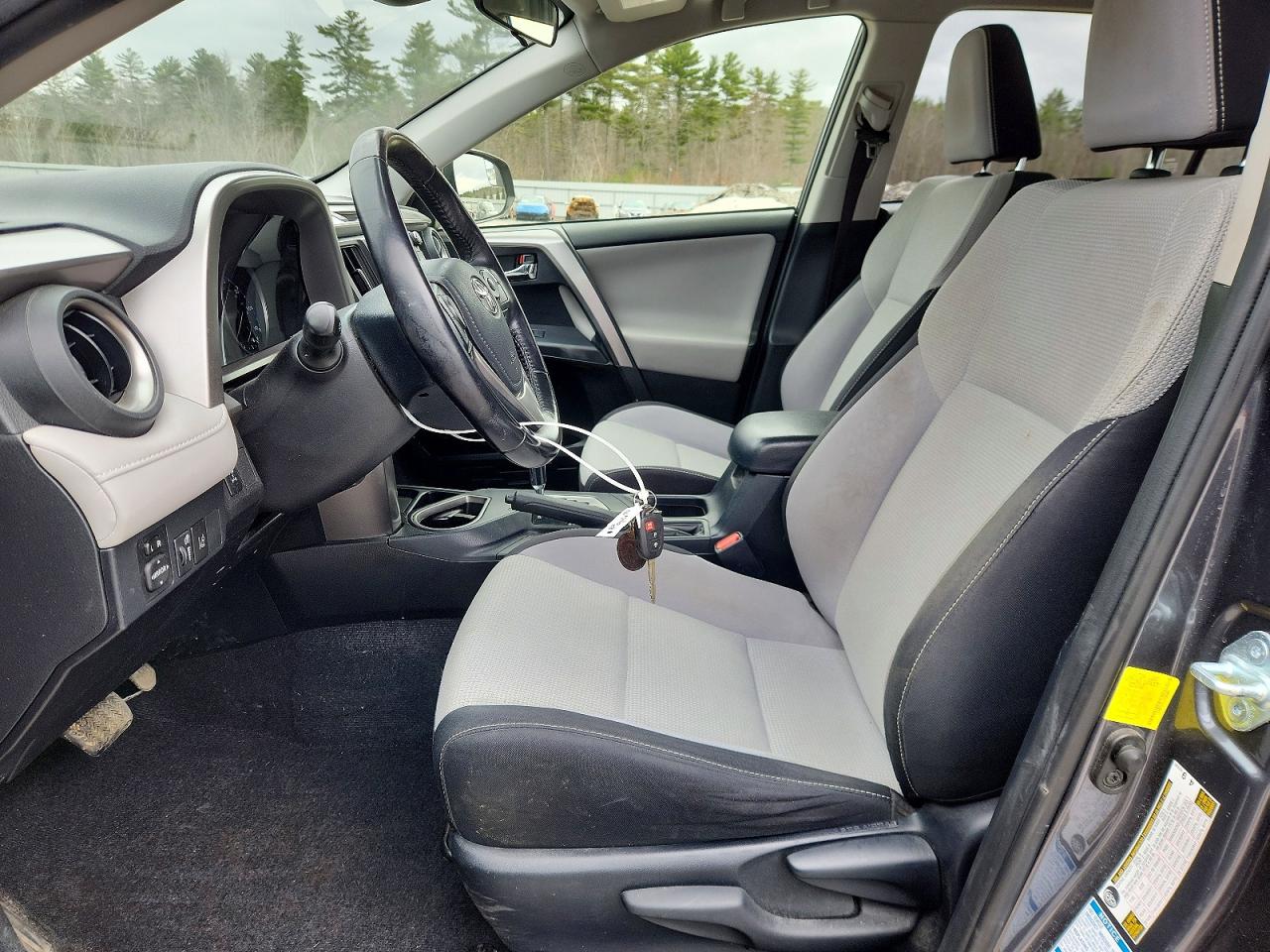 2017 Toyota Rav4 VIN JTMRFREV1HD206009 photo 7