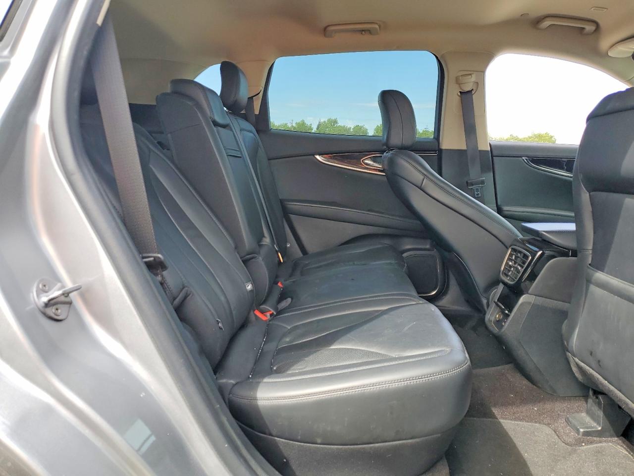 2021 LINCOLN Nautilus VIN 2LMPJ6J93MBL04472 photo 11