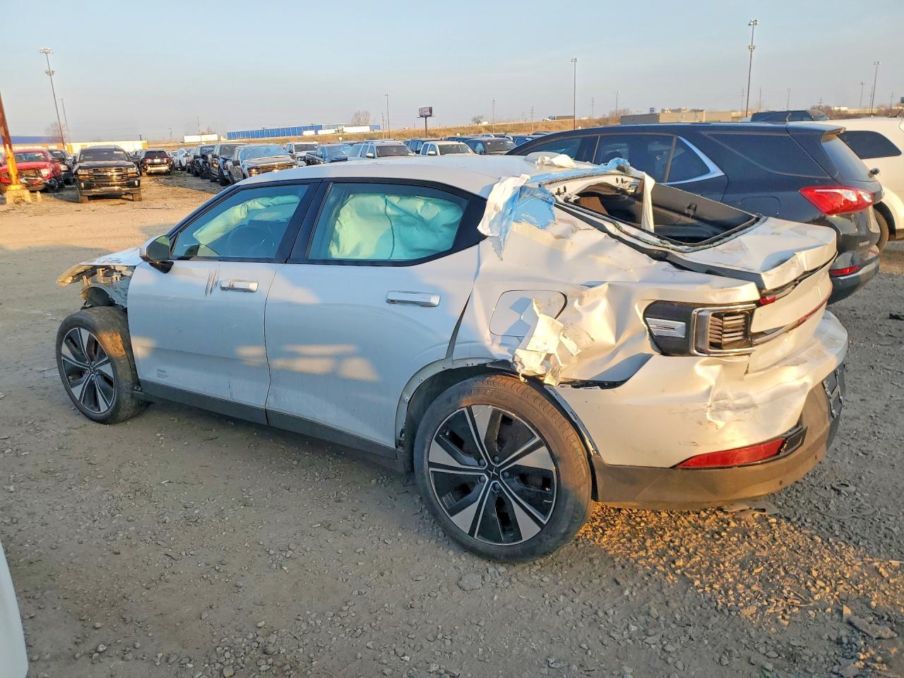 2023 Polestar 2 VIN YSMED3KA2PL142123 photo 2