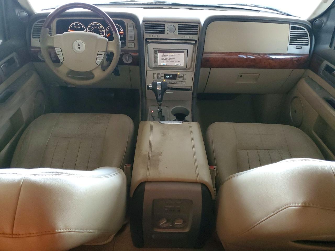2005 LINCOLN Navigator VIN 5LMFU28505LJ04884 photo 8