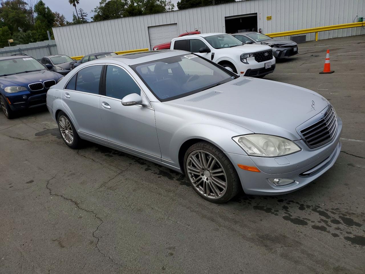 2009 Mercedes-Benz S class VIN WDDNG71X99A279323 photo 4