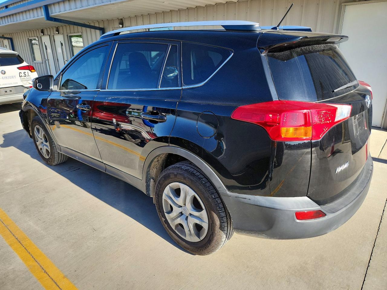 2015 Toyota Rav4 VIN 2T3ZFREV5FW194852 photo 2