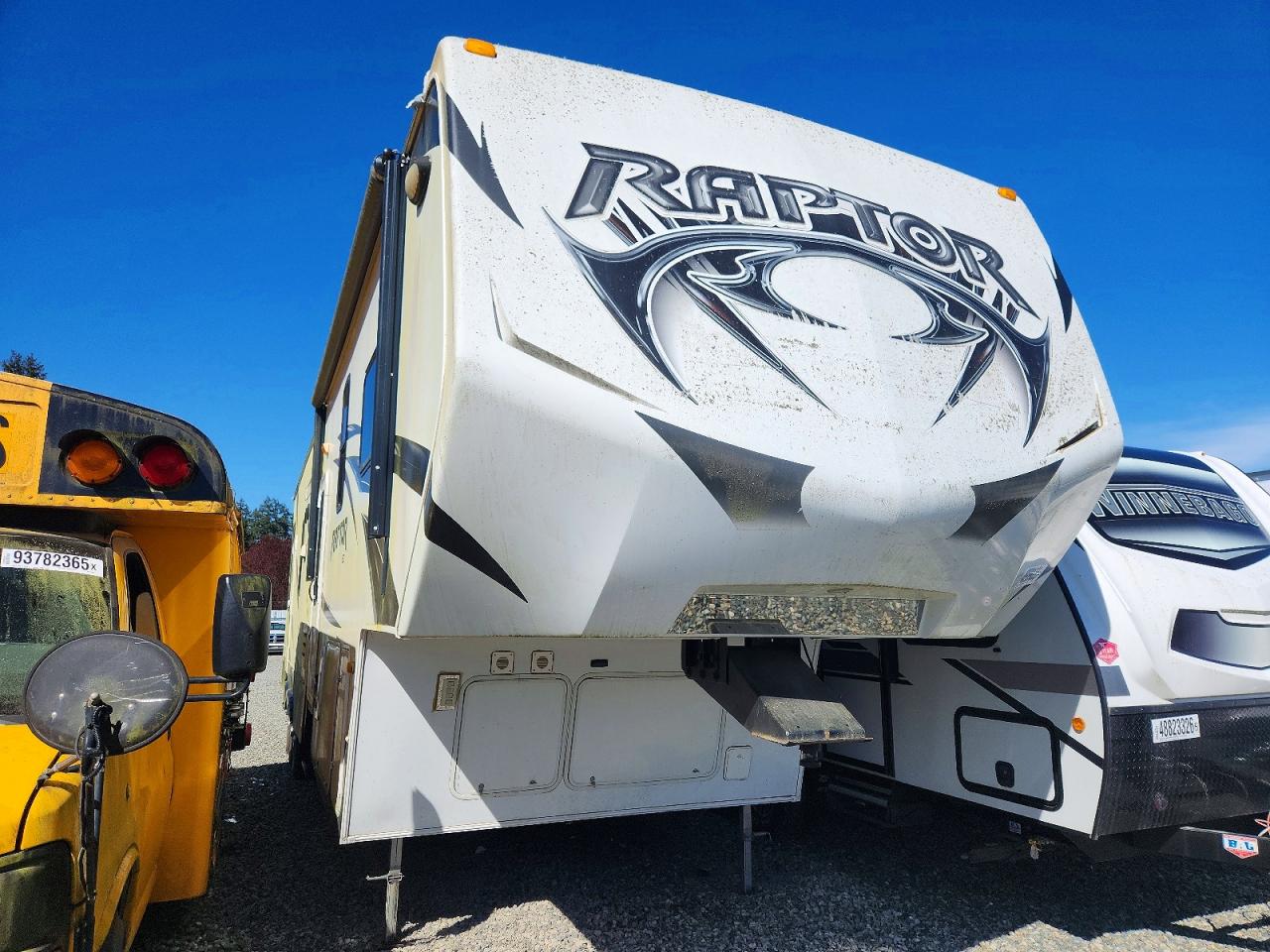 2013 KEYSTONE Trailer VIN 4YDF37731DR801559 photo 1