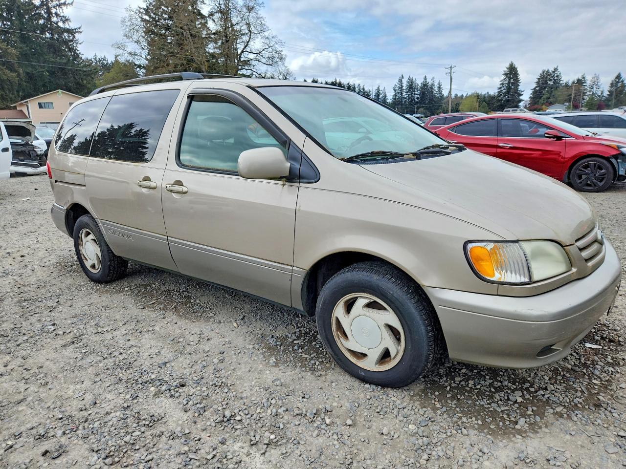 2002 Toyota Sienna VIN 4T3ZF13CX2U437925 photo 4