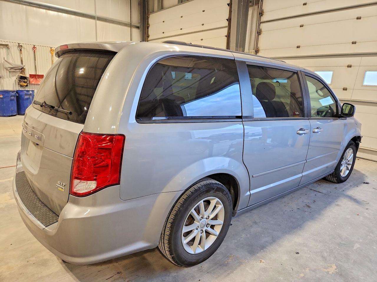 2014 Dodge Caravan VIN 2C4RDGCG4ER388277 photo 3