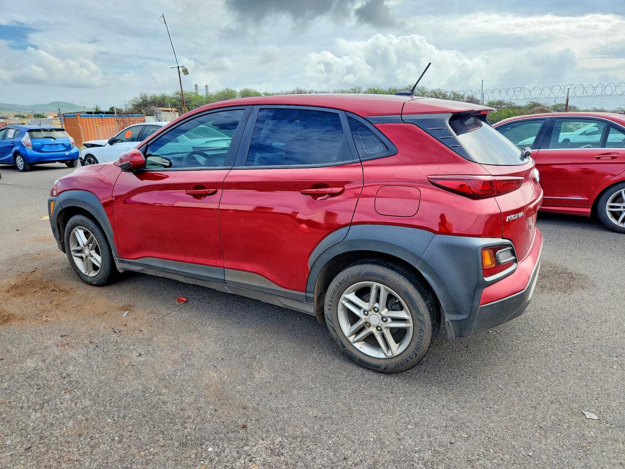 2019 Hyundai Kona VIN KM8K12AA6KU196381 photo 2