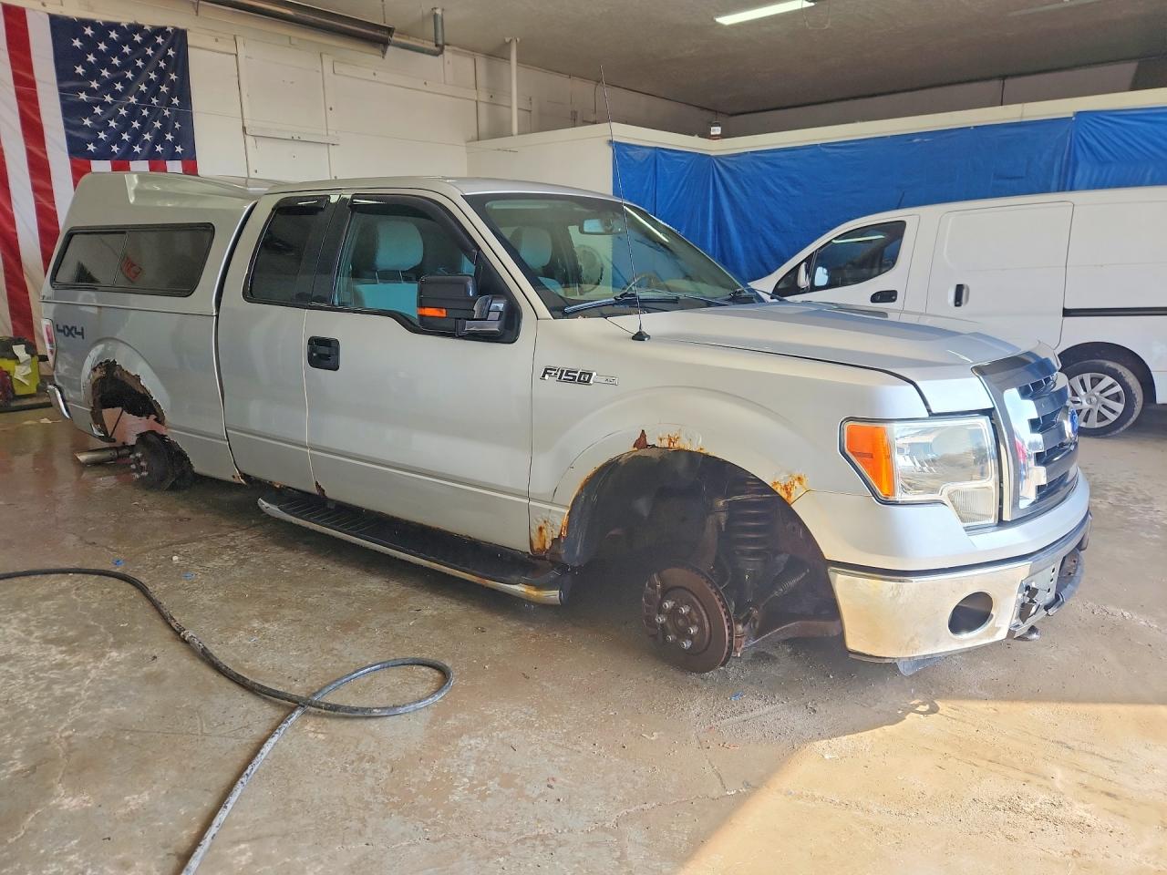 2011 Ford F150 VIN 1FTFX1EFXBFC22487 photo 4