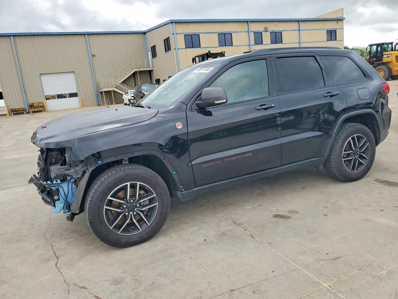 2019 Jeep Cherokee VIN 1C4RJFLG5KC804229 photo 1