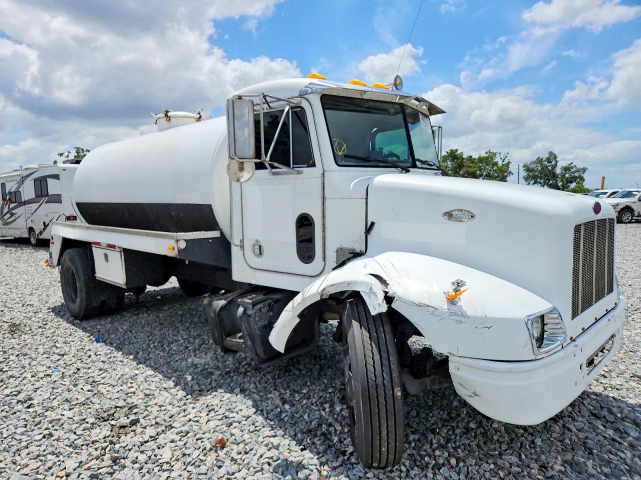 2002 PETERBILT All other VIN 2NPNHD7X72M556314 photo 1