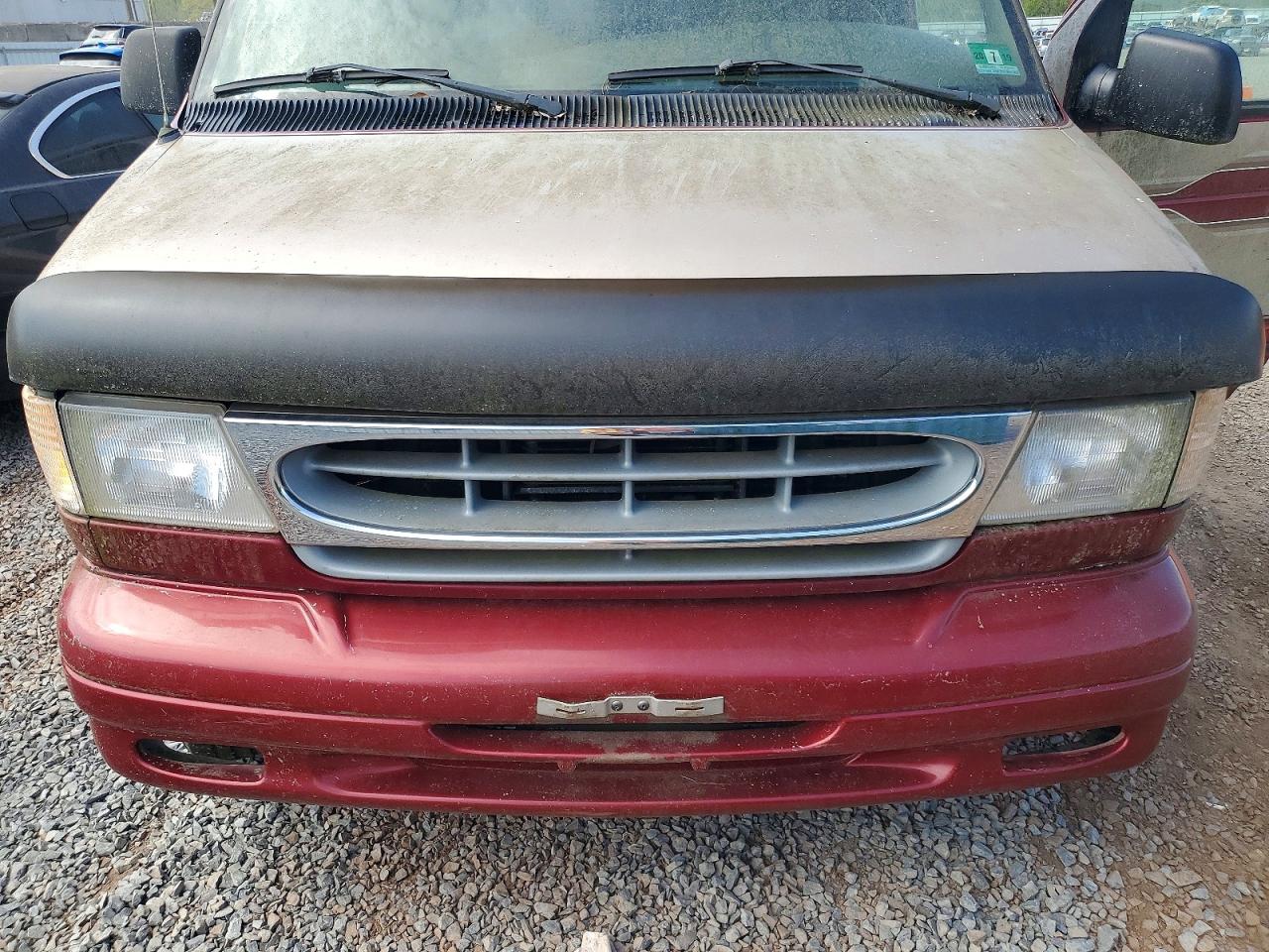1999 Ford Econoline VIN 1FDRE14W0XHB73084 photo 12