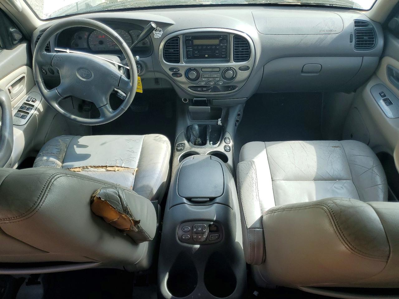 2002 Toyota Sequoia VIN 5TDBT48A92S071847 photo 8