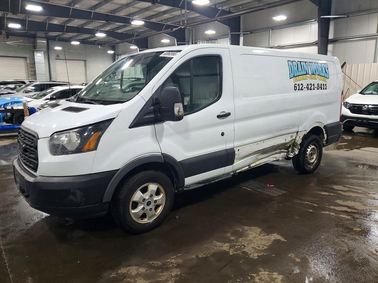2017 Ford Transit VIN 1FTYR1YM8HKB33224 photo 1