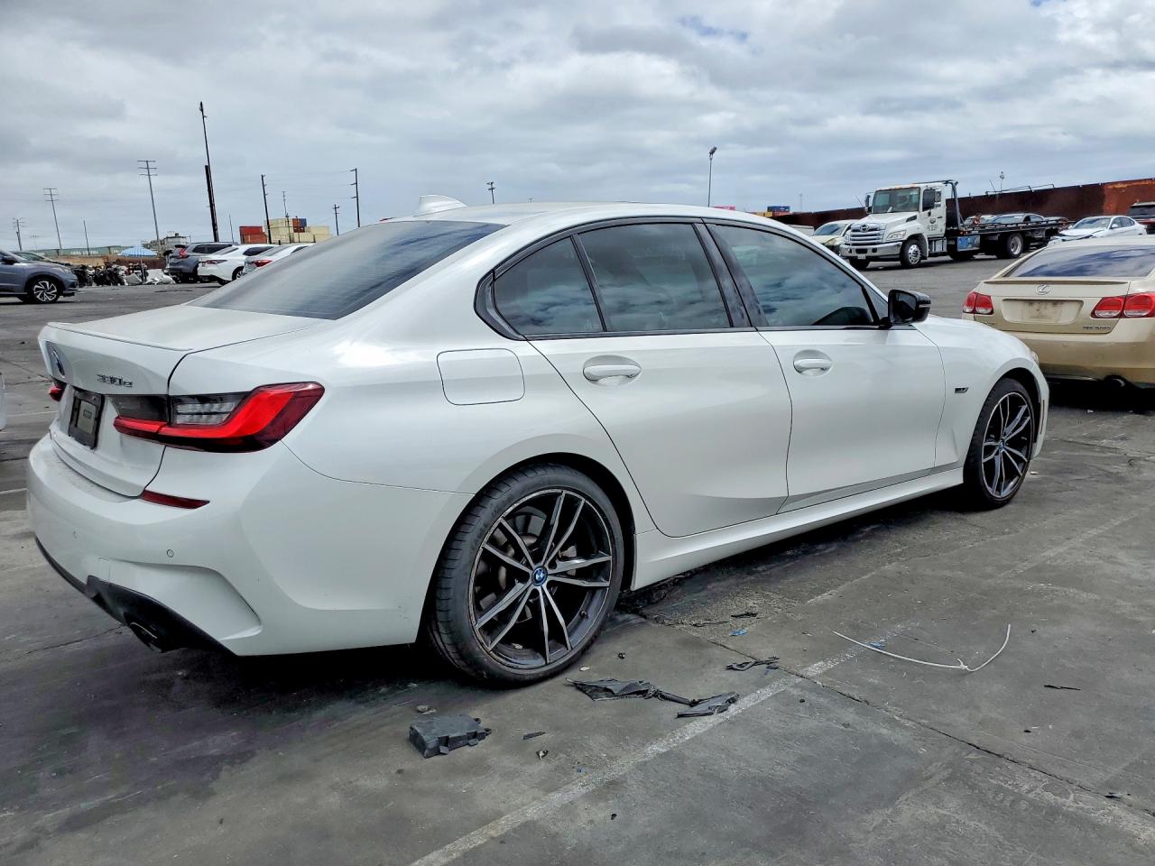 2022 BMW 3 series VIN 3MW5P7J02N8C52903 photo 3