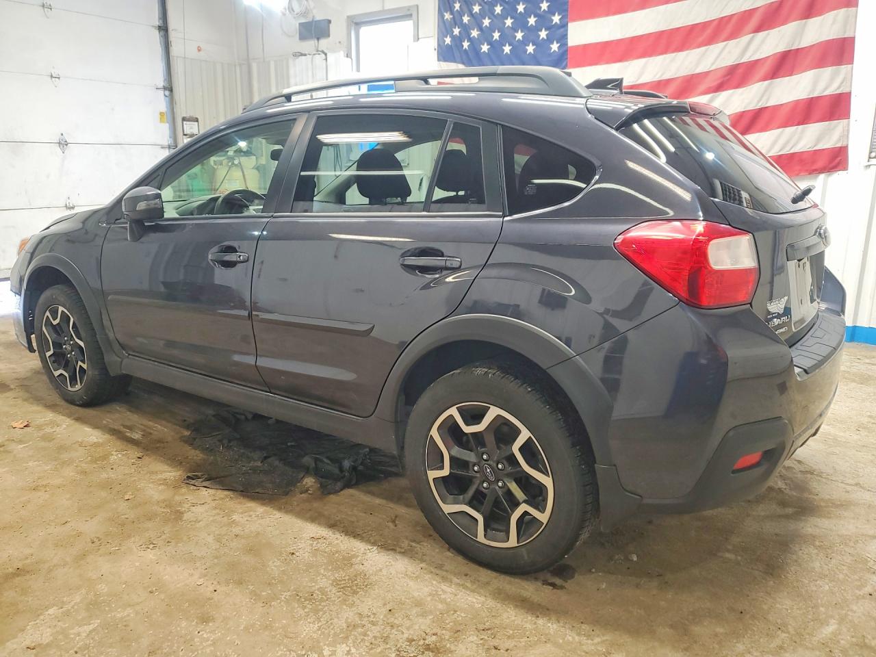 2017 Subaru Crosstrek VIN JF2GPANC6HH211172 photo 2