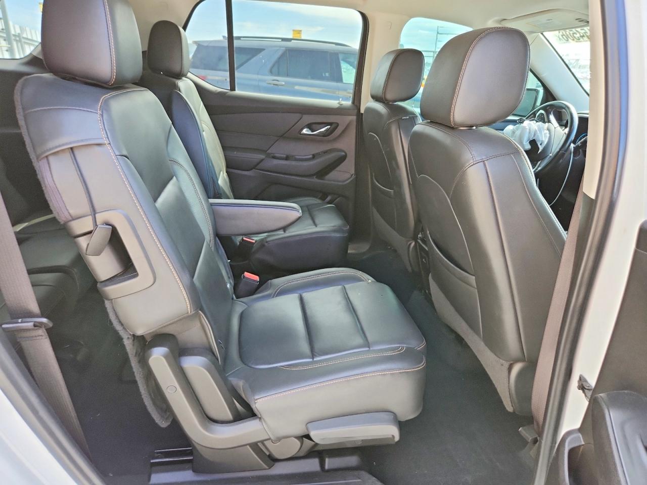2021 Chevrolet Traverse VIN 1GNEVJKW5MJ196197 photo 11