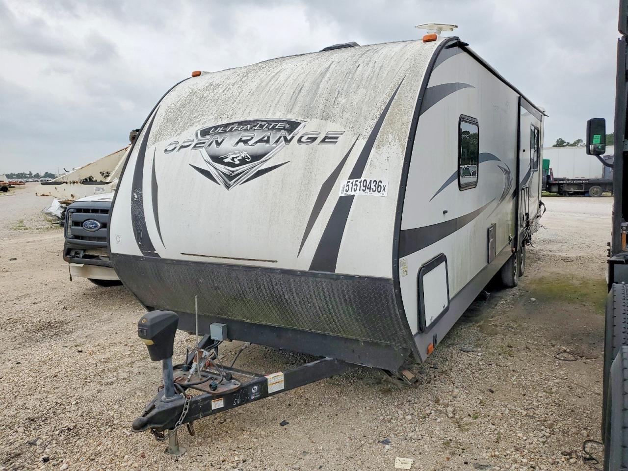 2017 HIGHLAND Highland VIN 58TTU3221H3030390 photo 2