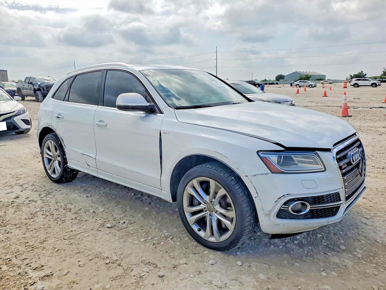 2014 Audi Sq5 VIN WA1CGAFP9EA058865 photo 4
