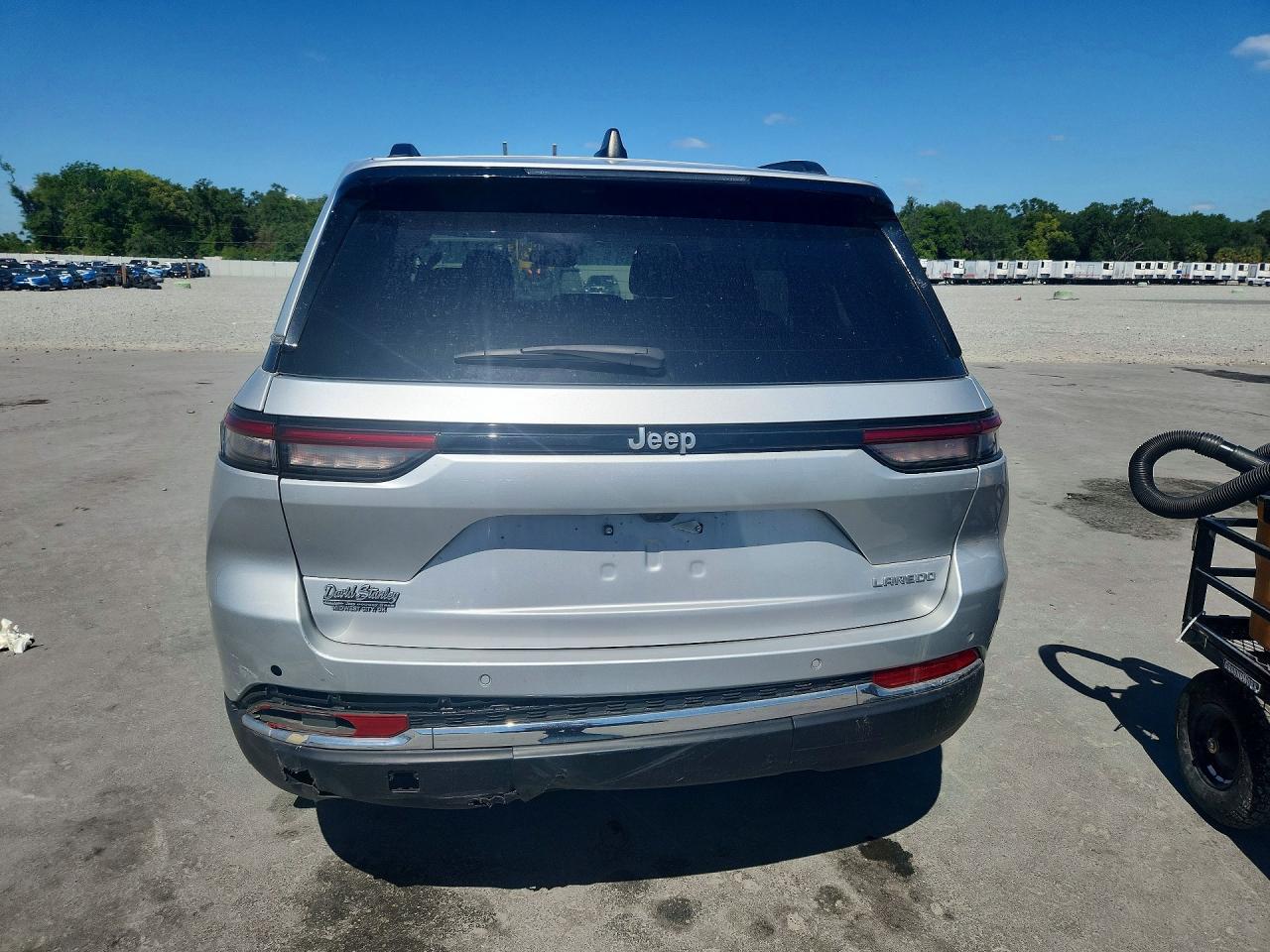 2025 JEEP Cherokee VIN 1C4RJGAG1SC266041 photo 6