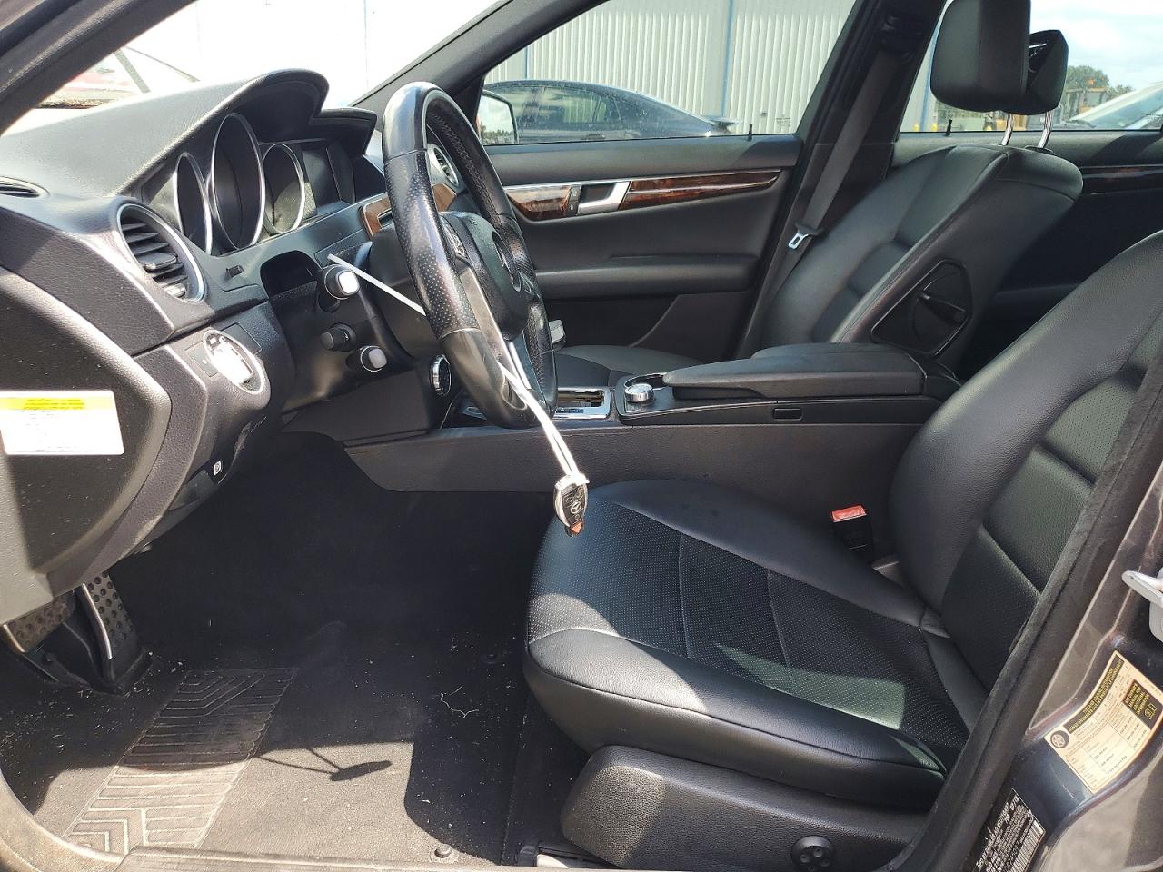 2013 MERCEDES-BENZ C class VIN WDDGF4HB1DR245097 photo 7