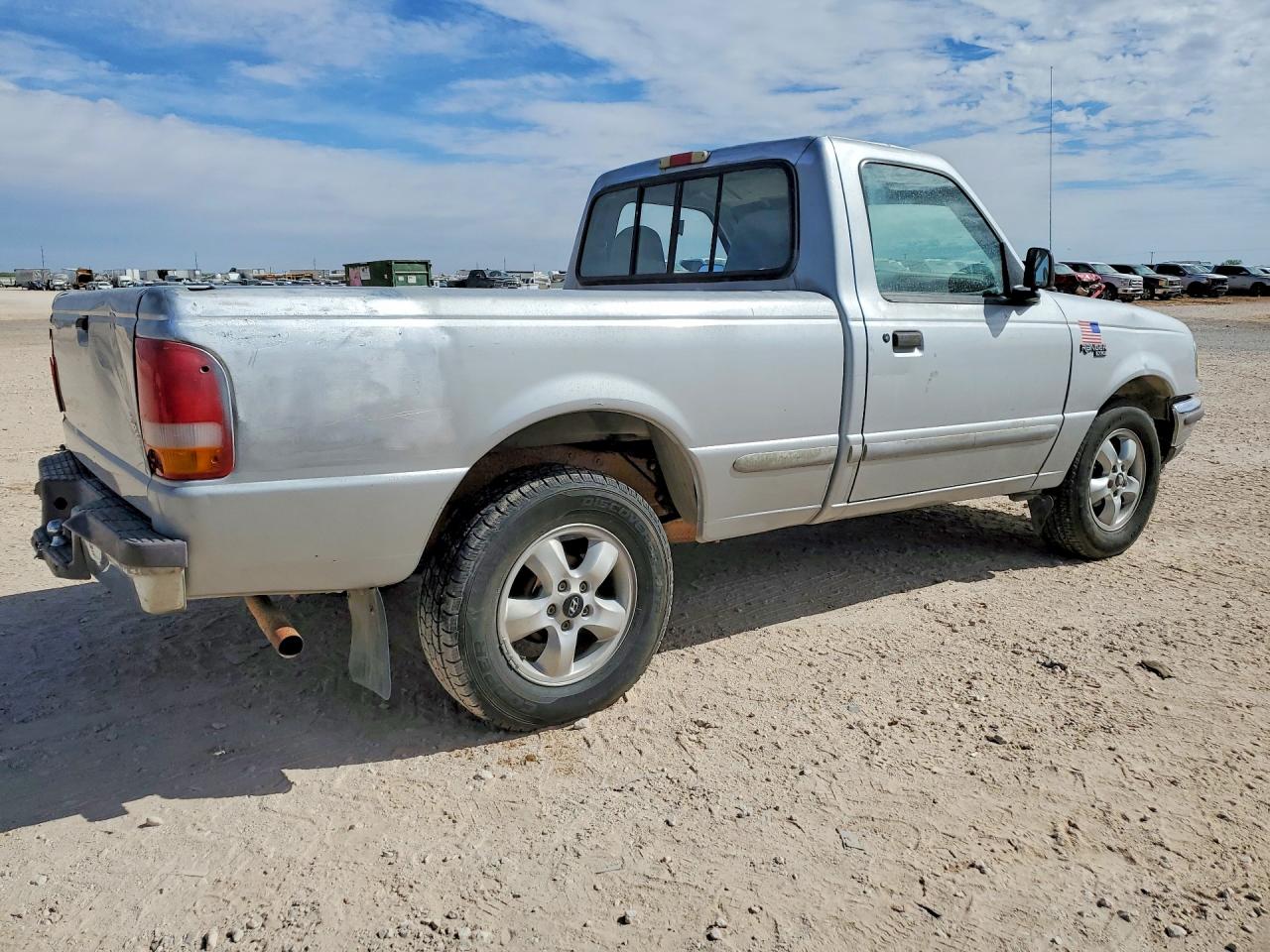 1997 Ford Ranger VIN 1FTCR10A8VUA38853 photo 3