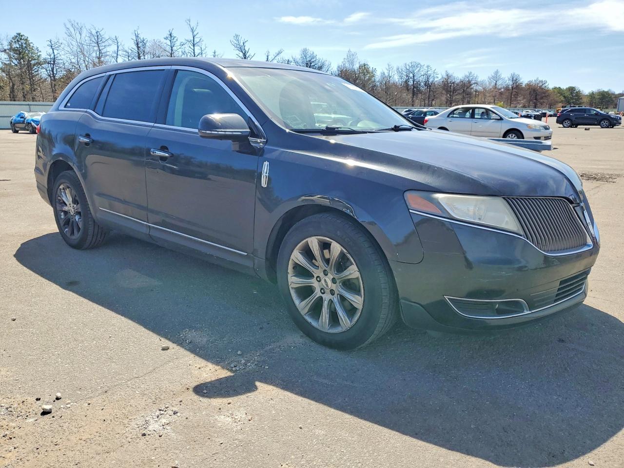 2013 Lincoln Mkt VIN 2LMHJ5FK8DBL54018 photo 4