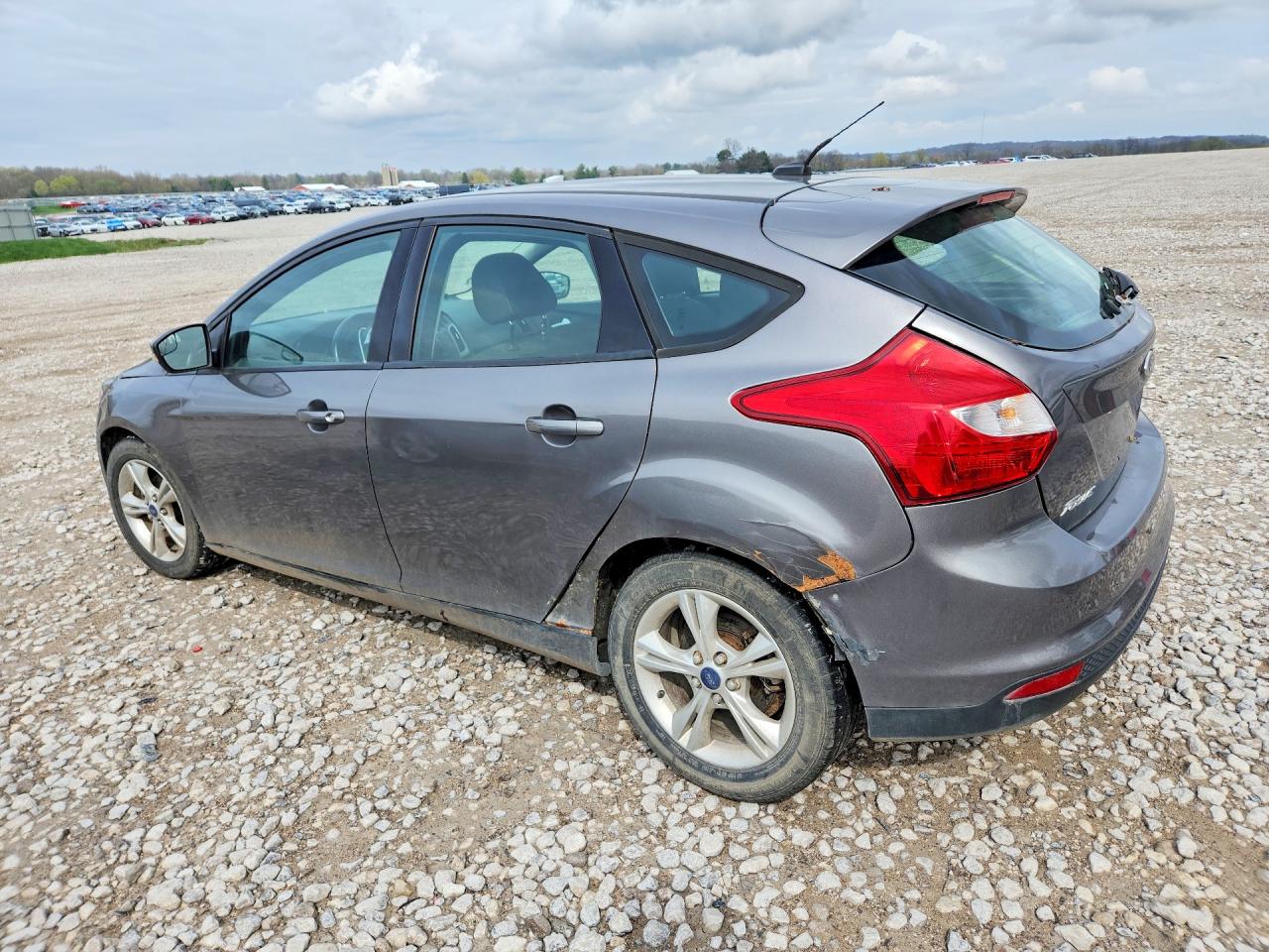 2013 Ford Focus 4d s VIN 1FADP3K22DL247723 photo 2