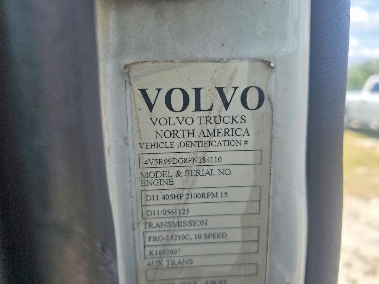 2015 Volvo All other VIN 4V5R99DG8FN184110 photo 10