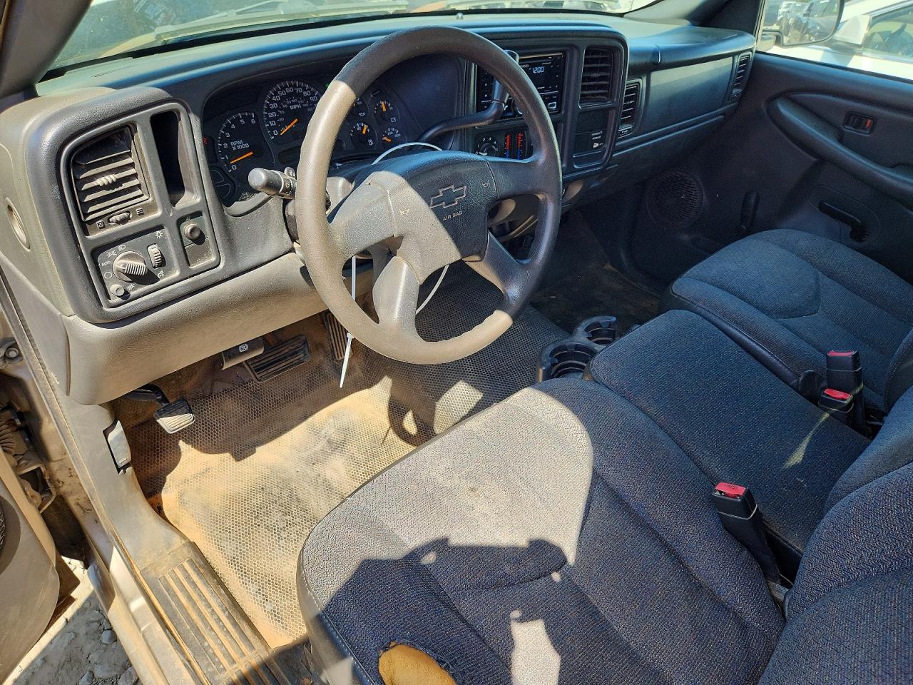 2003 Chevrolet Silverado VIN 1GCEC14X53Z199055 photo 8