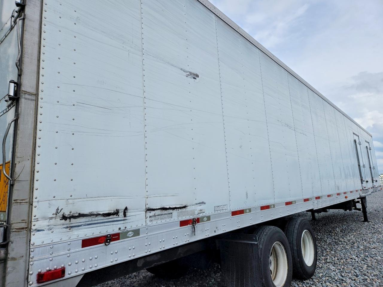2013 UTILITY All models VIN 1UYVS2533DM630416 photo 10