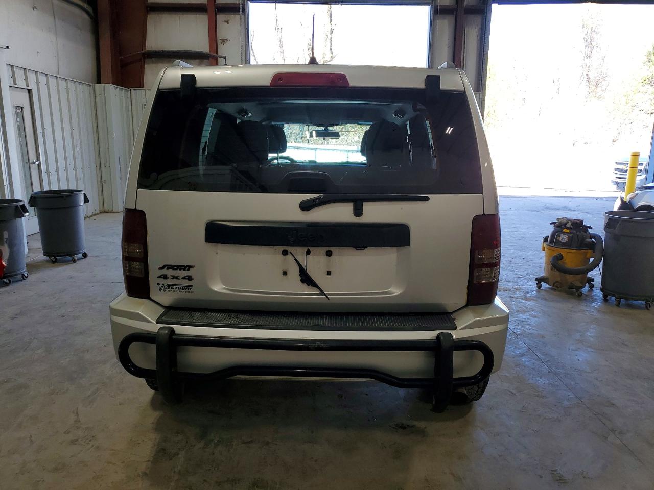 2011 Jeep Liberty VIN 1J4PN2GKXBW575011 photo 6