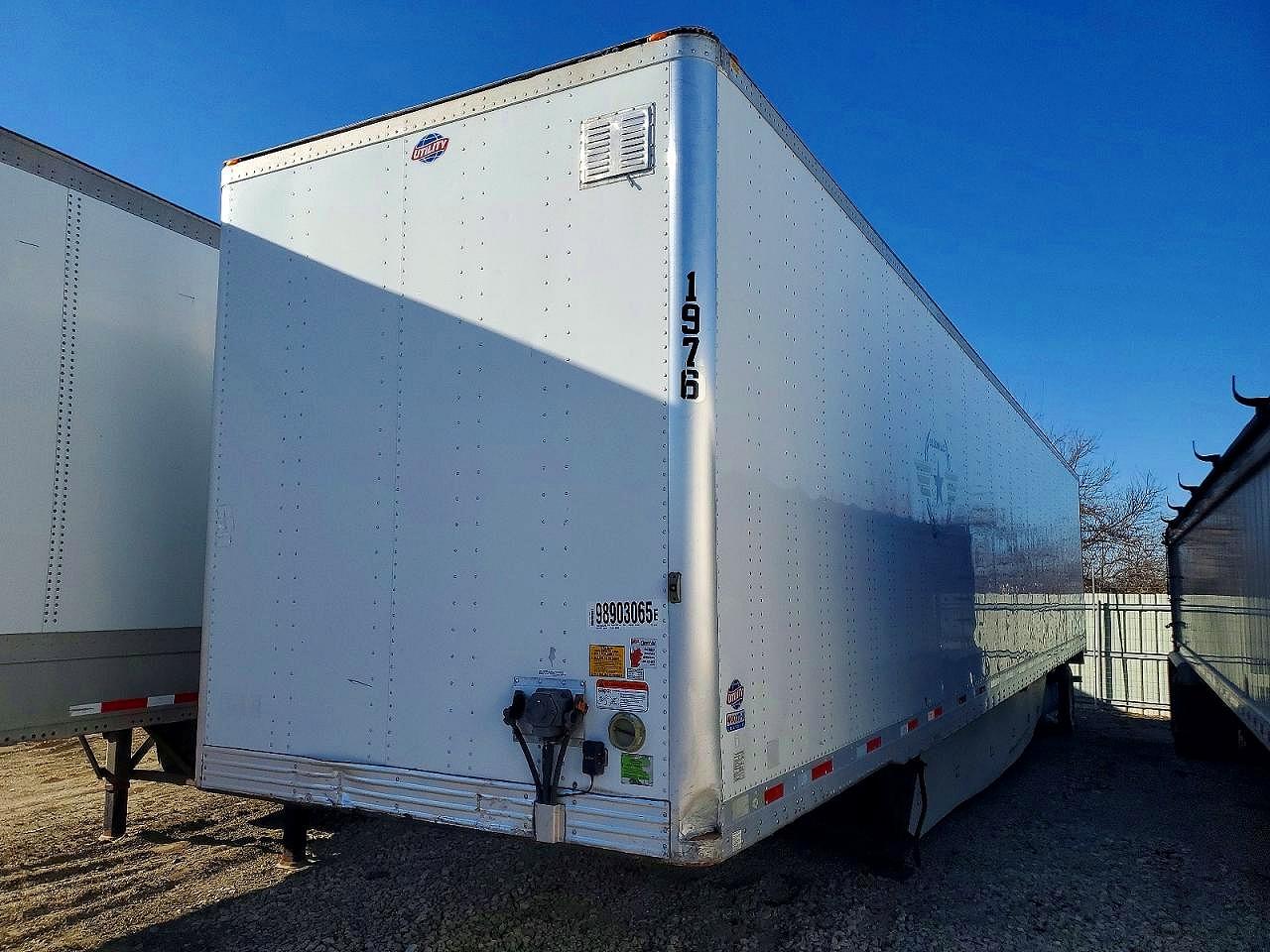 2016 UTILITY Dry freigh VIN 1UYVS2530GG431004 photo 2
