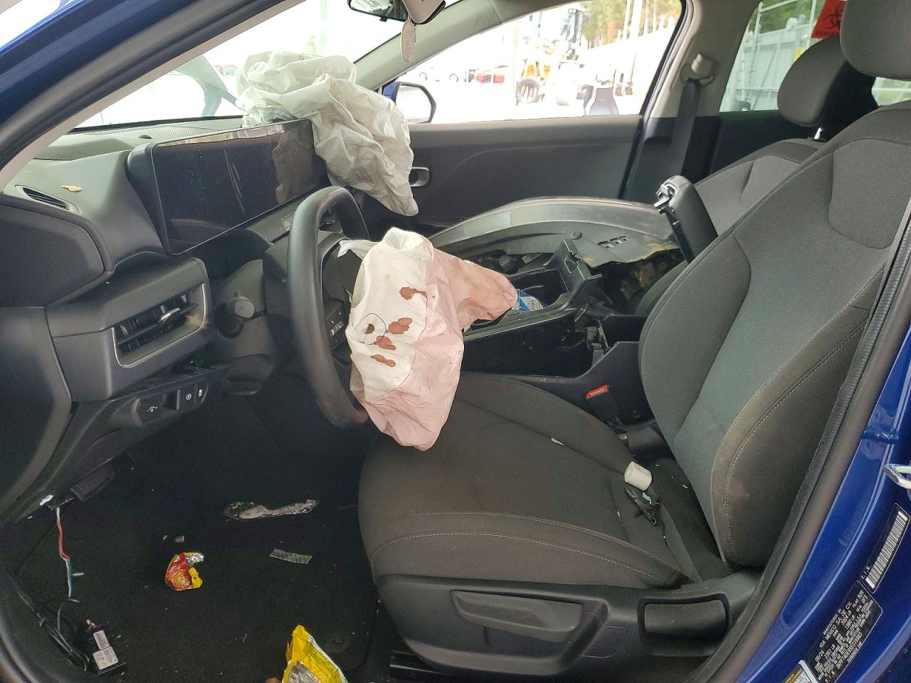 2025 Kia All other VIN 3KPFT4DE9SE016965 photo 7