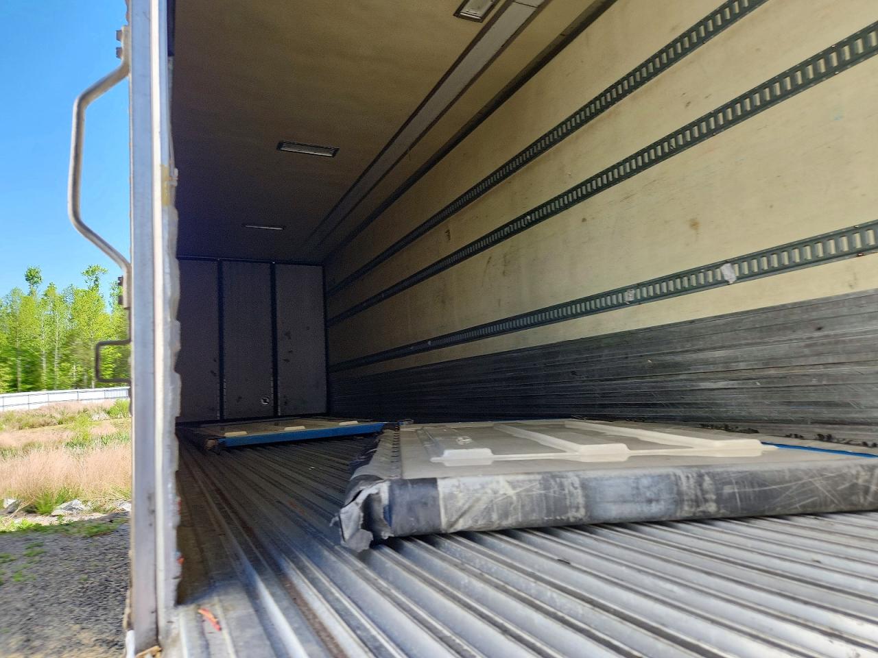 2015 UTILITY All models VIN 1UYVS248XFM408343 photo 5