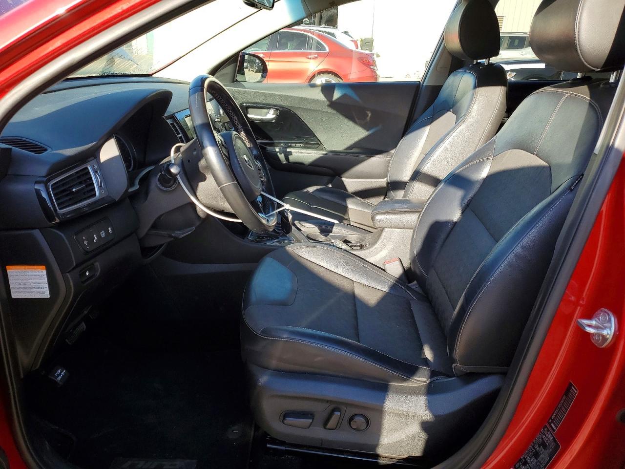 2019 Kia Niro VIN KNDCC3LC7K5250563 photo 7