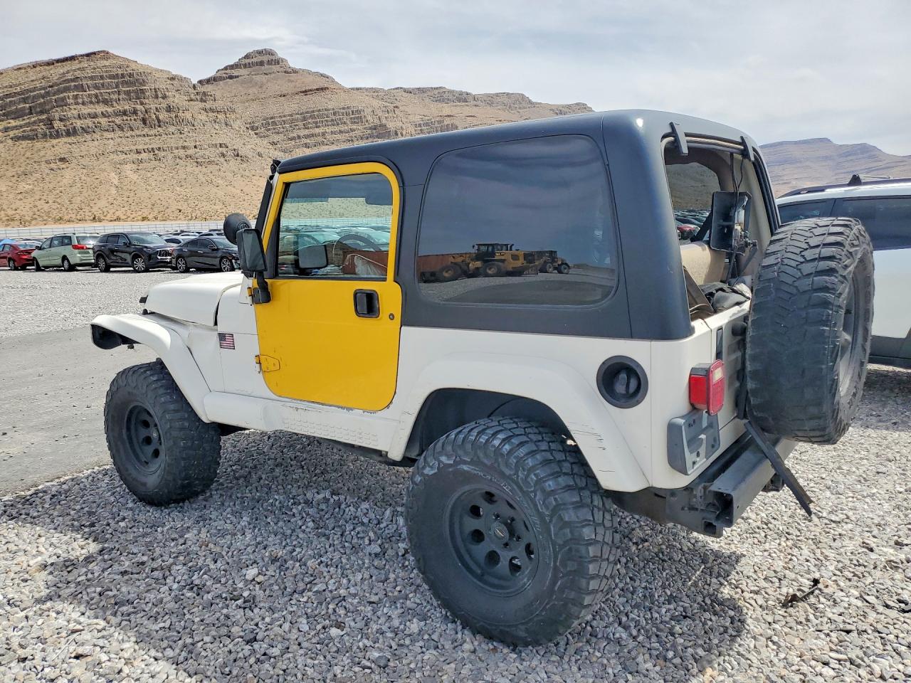 2001 Jeep Wrangler / VIN 1J4FA59S71P375976 photo 2