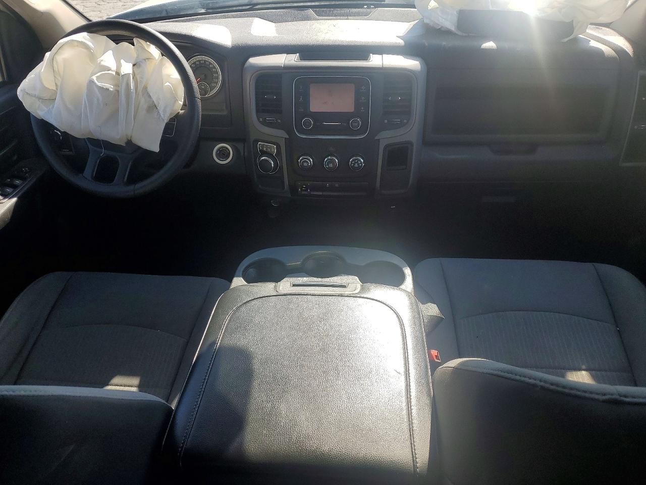 2024 Ram 1500 VIN 1C6RR6FT0RS183619 photo 8