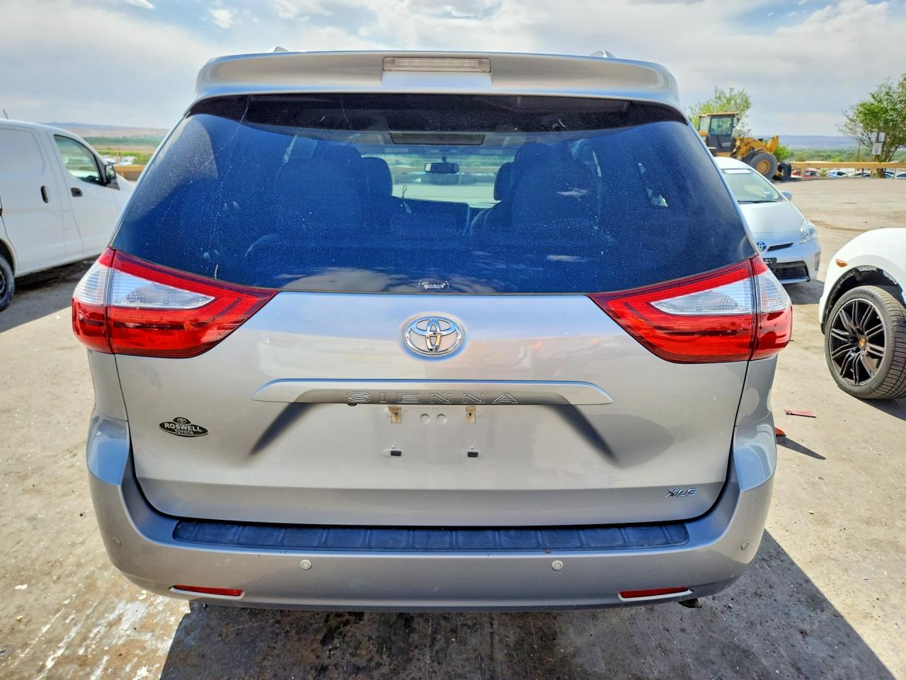 2015 Toyota Sienna VIN 5TDYK3DC5FS656896 photo 6