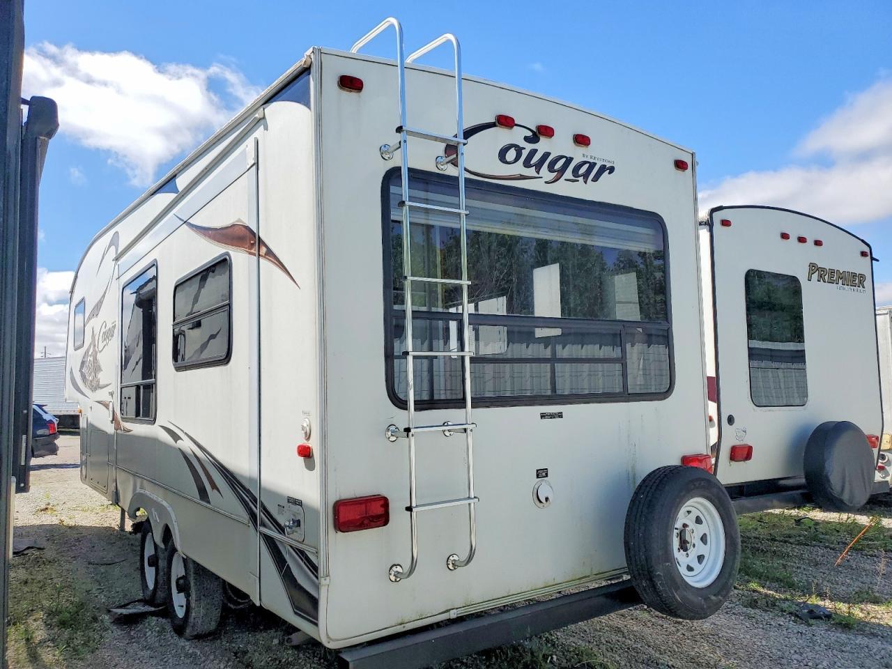 2009 KEYSTONE Trailer VIN 4YDF2762X92504737 photo 3