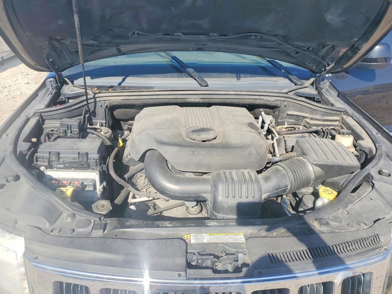 2011 Jeep Grand cher VIN 1J4RR4GG7BC542537 photo 12