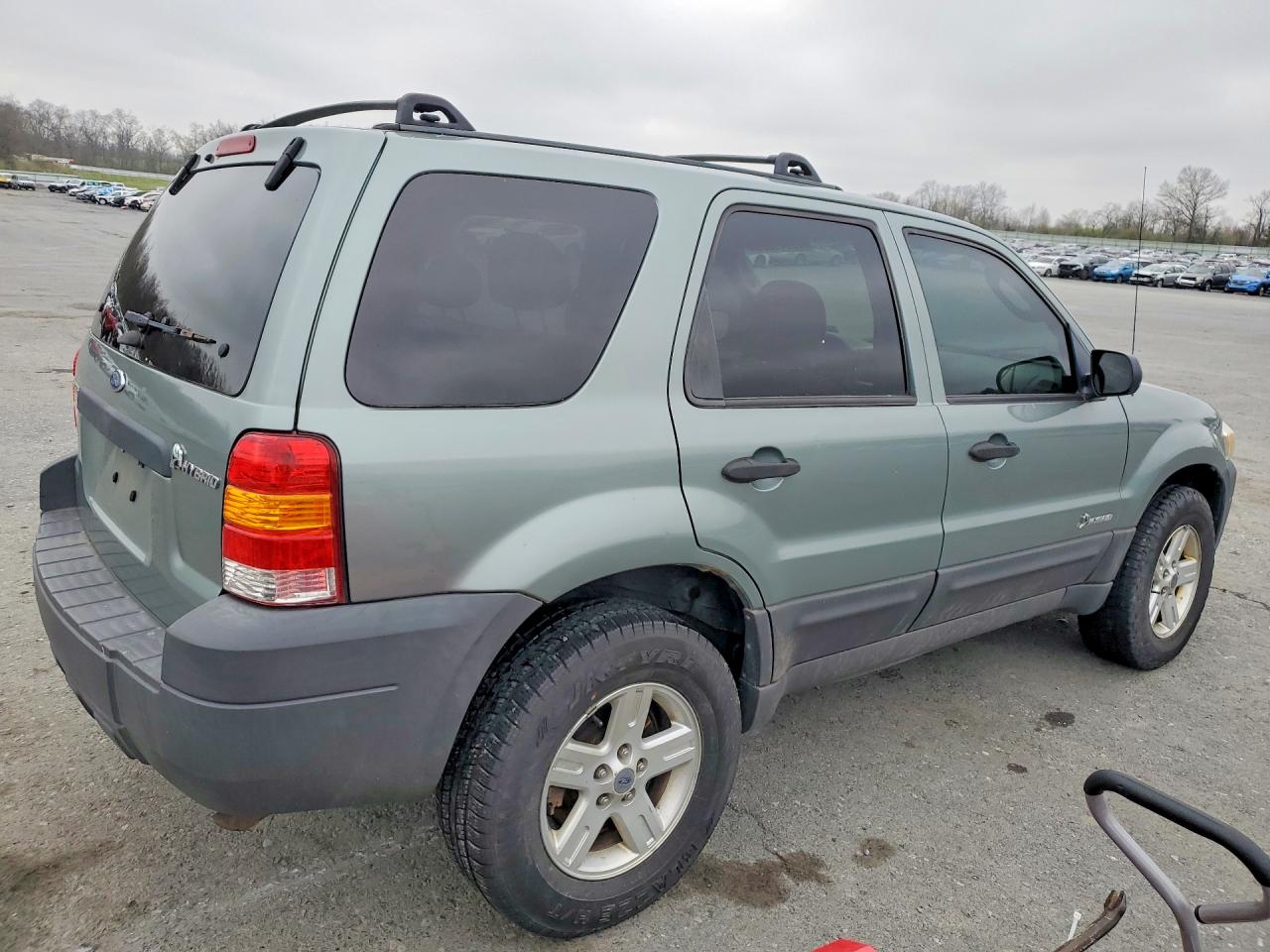 2005 Ford Escape VIN 1FMCU96H55KE18144 photo 3