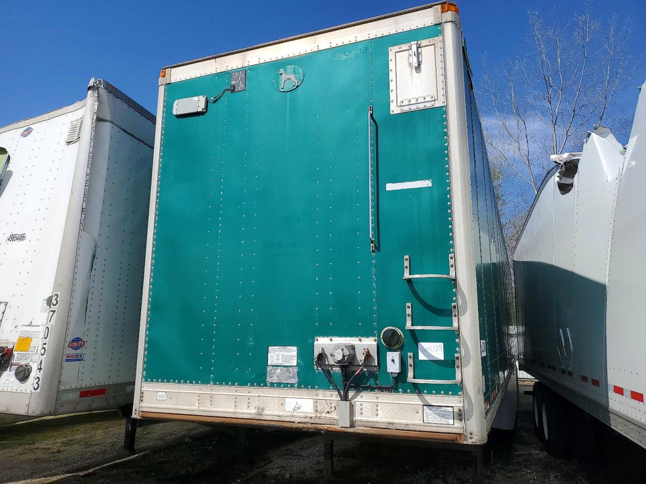 2013 GREAT Trailers VIN 1GRAP0628DT575949 photo 2