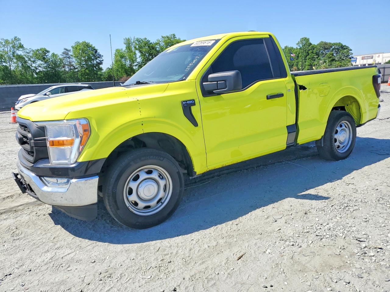 2022 Ford F150 VIN 1FTMF1CB6NKE01499 photo 1