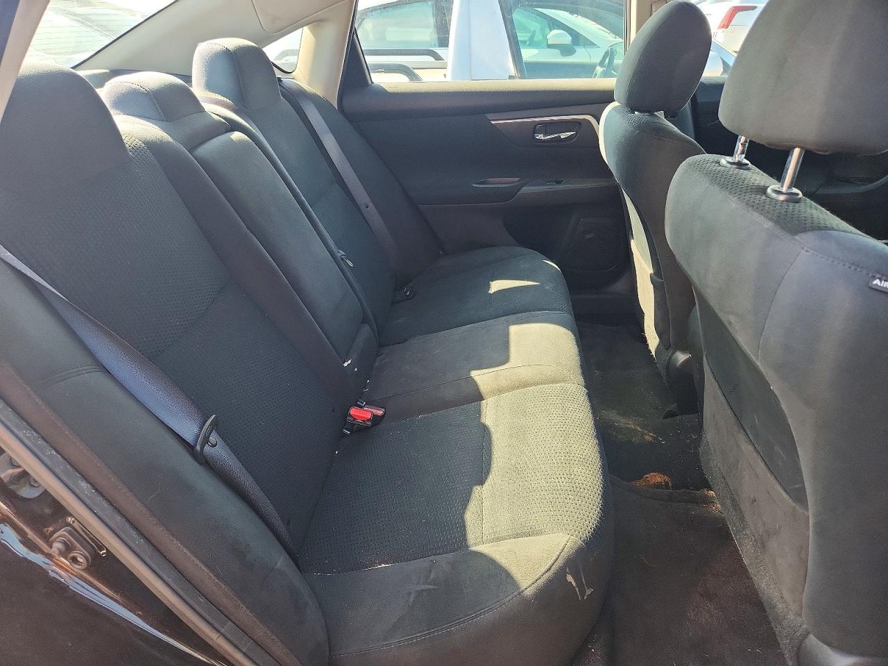 2015 Nissan Altima VIN 1N4AL3AP4FN343923 photo 10