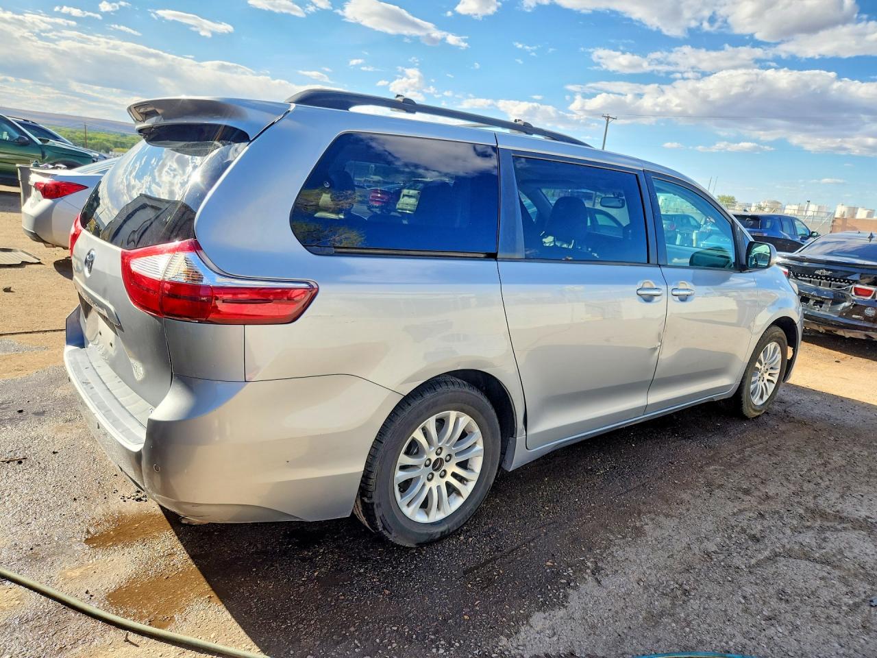 2015 Sienna VIN 5TDYK3DC5FS678168 photo 3