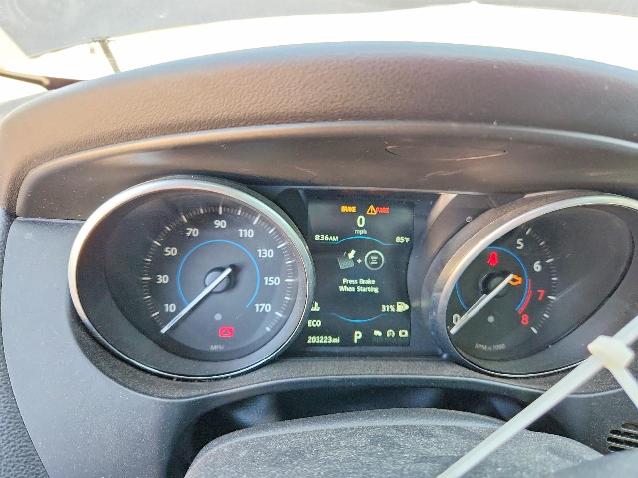 2017 F-pace VIN SADCJ2BV0HA047229 photo 9