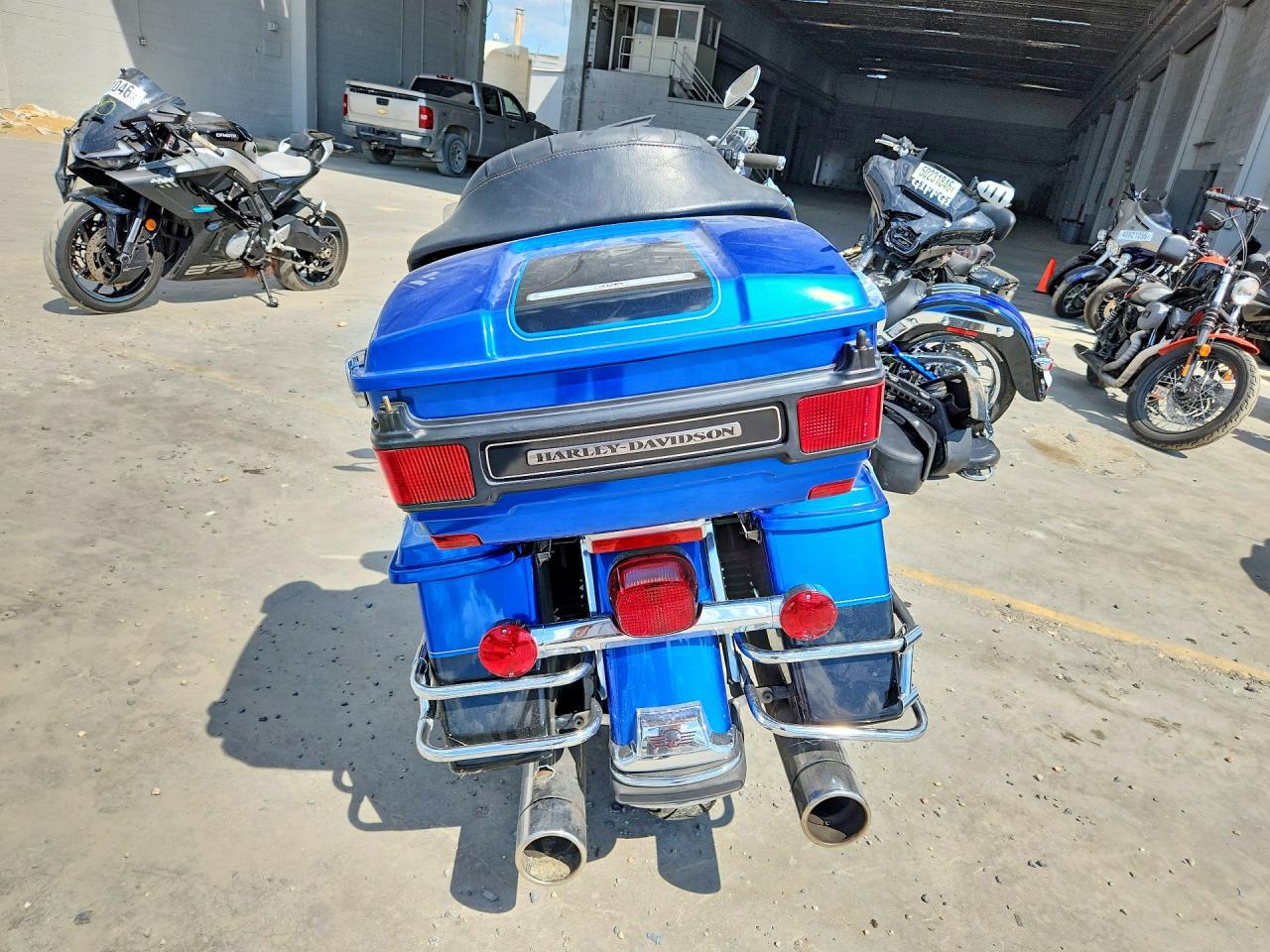 2008 HARLEY Fl VIN 1HD1FC4118Y619175 photo 4