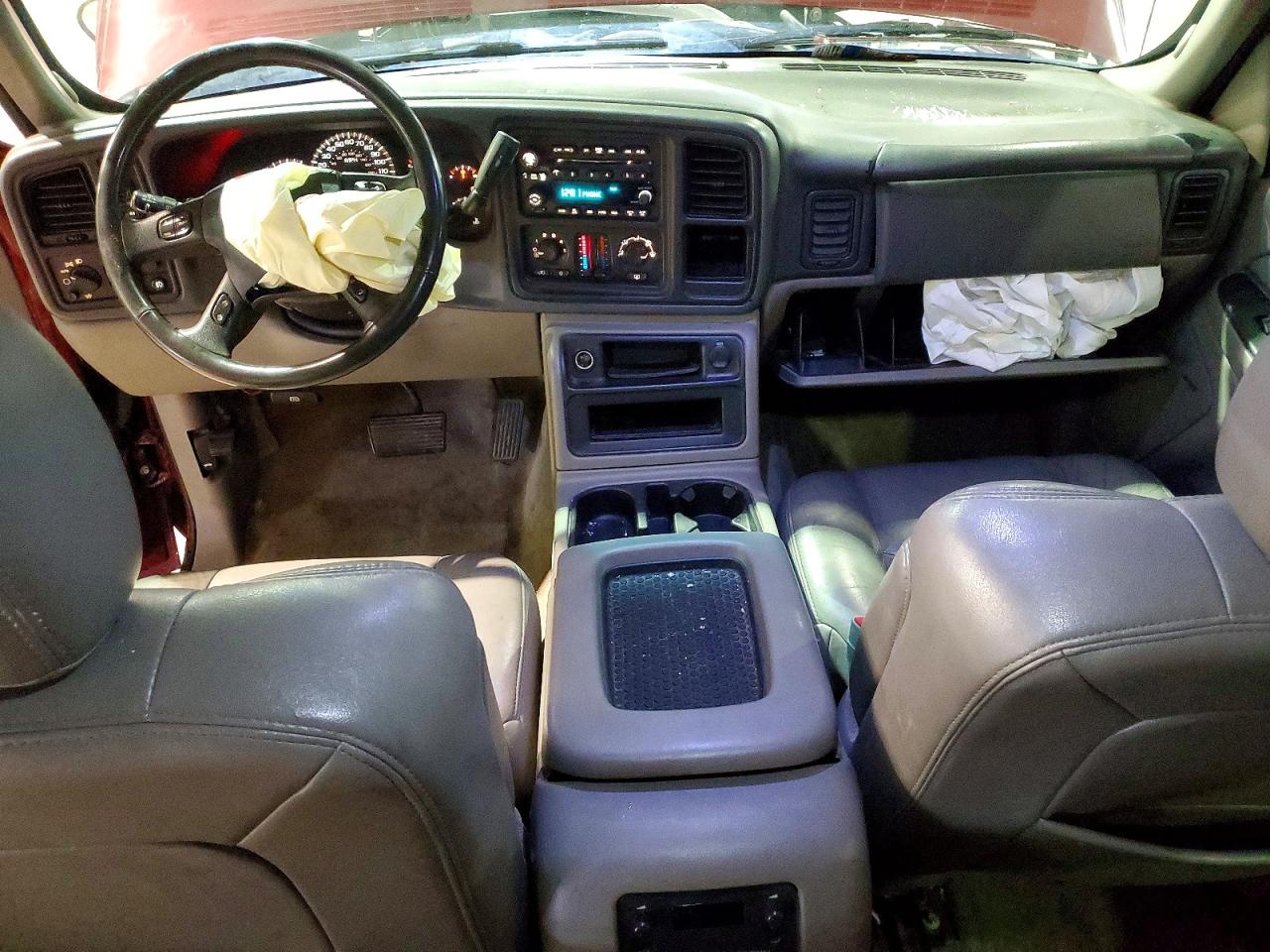 2004 Chevrolet Suburban VIN 3GNFK16Z84G233407 photo 8
