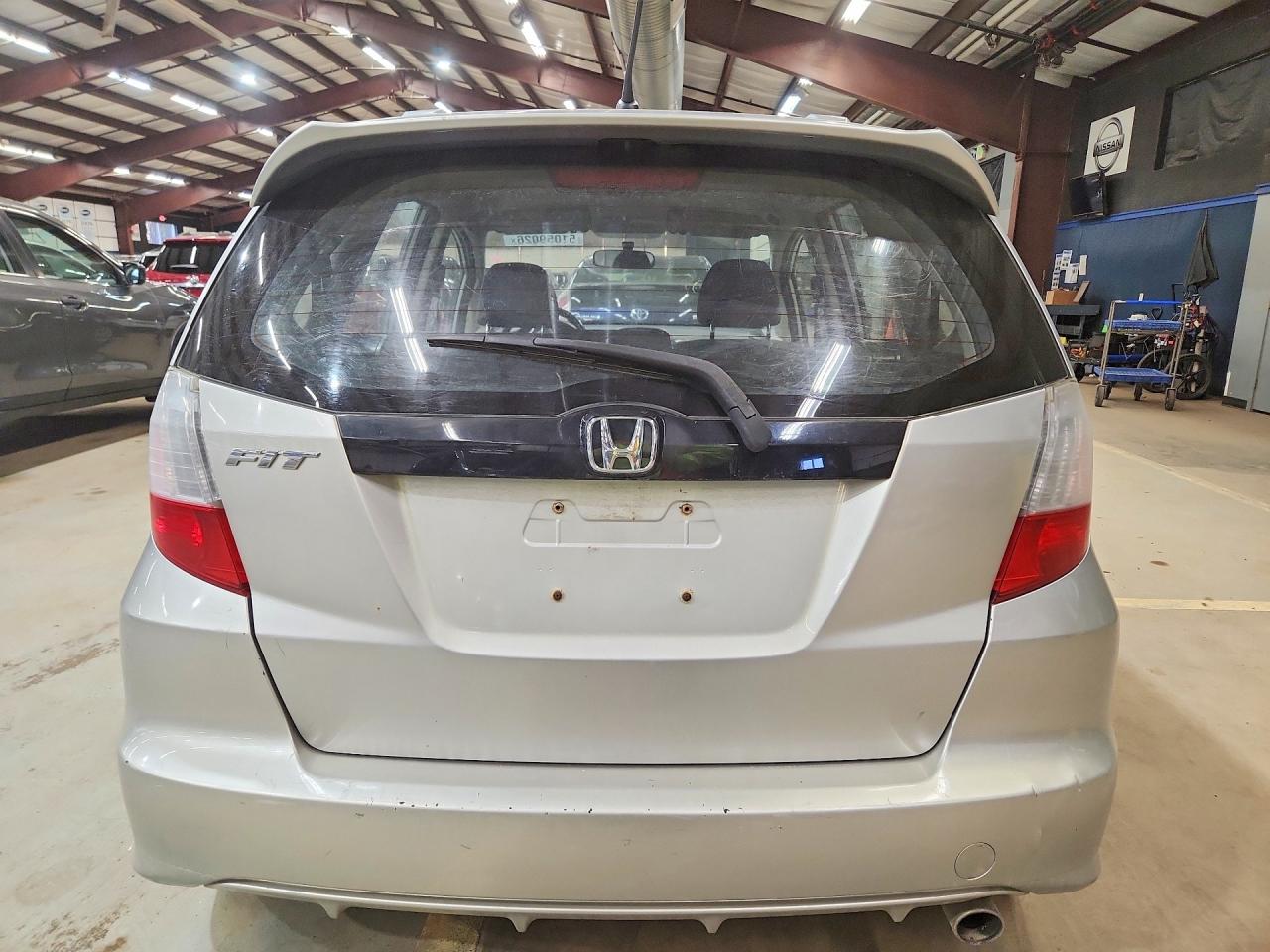2012 Honda Fit VIN JHMGE8H50CC001486 photo 6